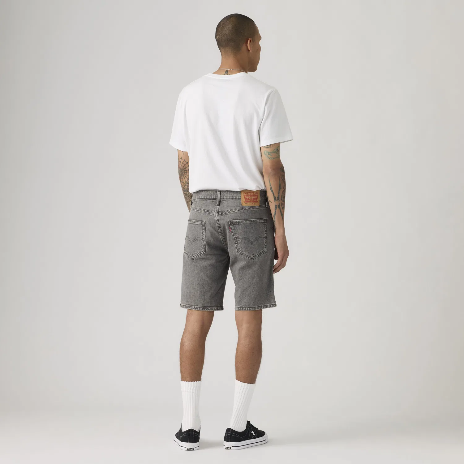 Мужские шорты Levi's, 405 Standard Fit, серый — фото 3