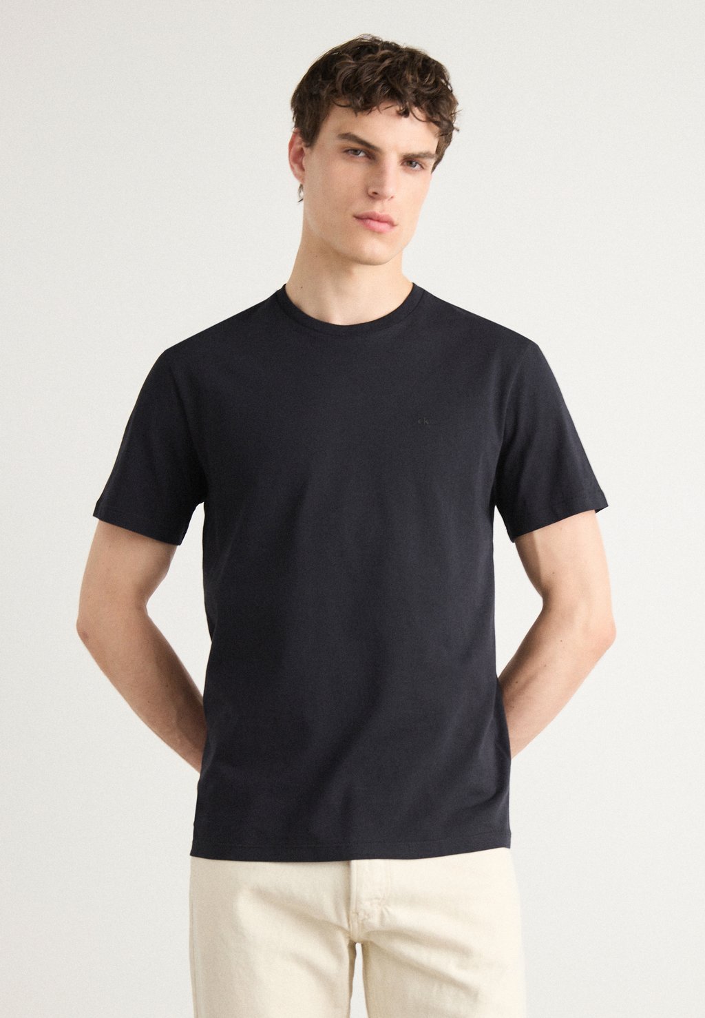 

Базовая футболка SMOOTH SOLID TEE Calvin Klein Jeans, черный