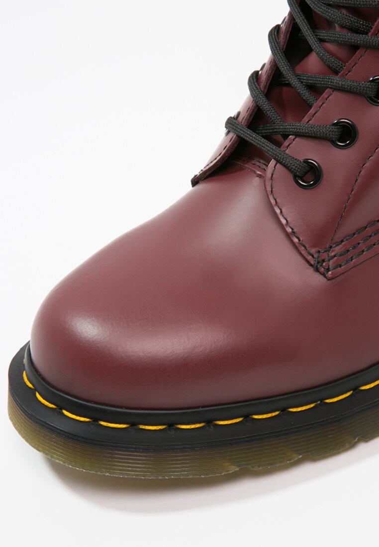 

Ботильоны на шнуровке Dr. Martens, красный