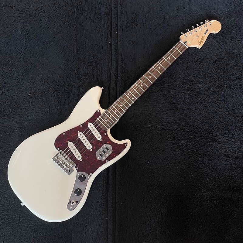 

Электрогитара Squier Paranormal Cyclone LRL Pearl White #CYKC21003485 7lbs, 9oz