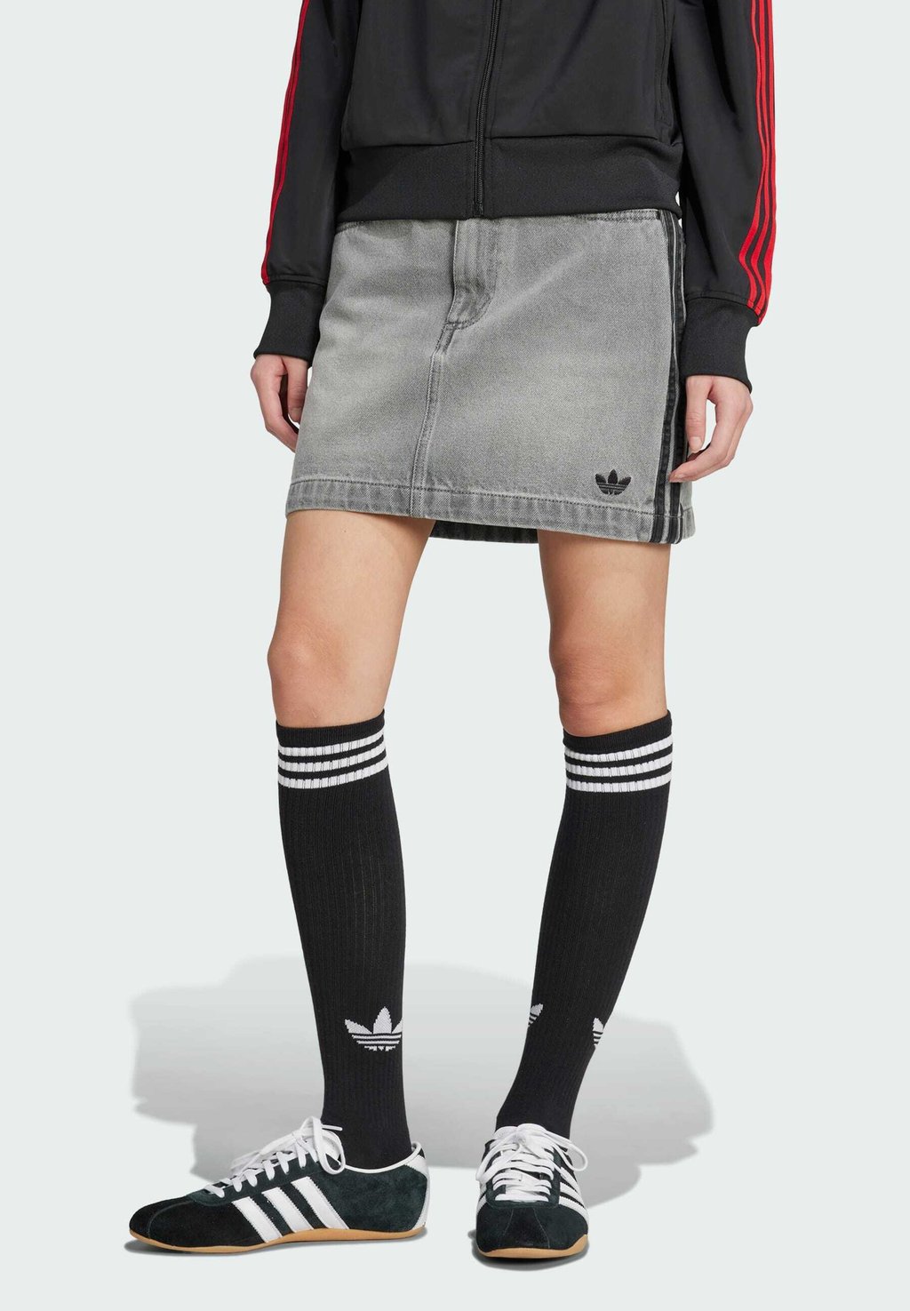 

Юбка из денима 3-STRIPES Adidas Originals, цвет Washed Grey Denim