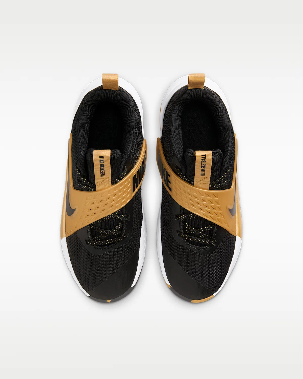 Детские баскетбольные кроссовки Nike Team Hustle D 12, Black/Metallic Gold/White/Black — фото 4