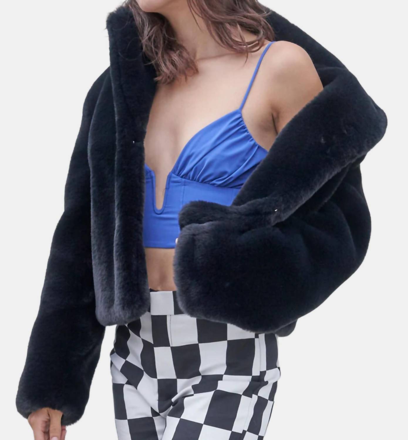 

Куртка Марта в черном цвете Furious Fur