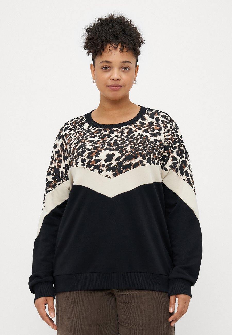 

Толстовка ONLY Carmakoma CARLEOBLOCK O NECK, Black/Oatmeal/Black, Черный, Толстовка ONLY Carmakoma CARLEOBLOCK O NECK, Black/Oatmeal/Black