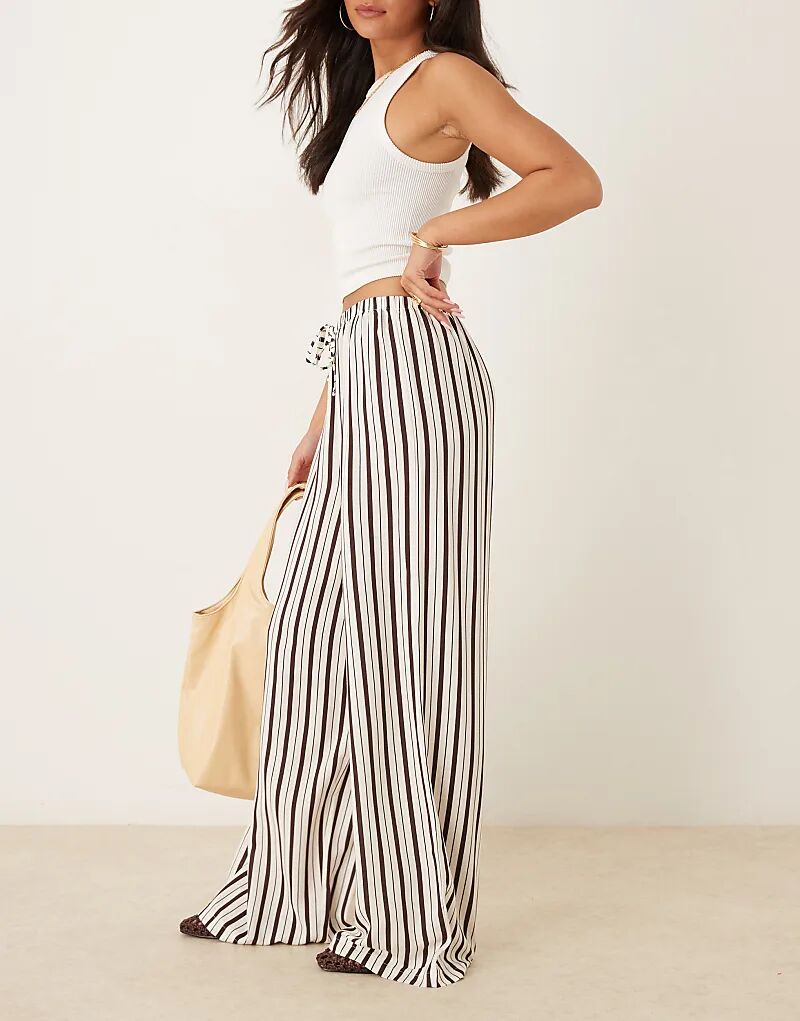 

Льняные брюки ASOS DESIGN в тонкую шоколадную полоску