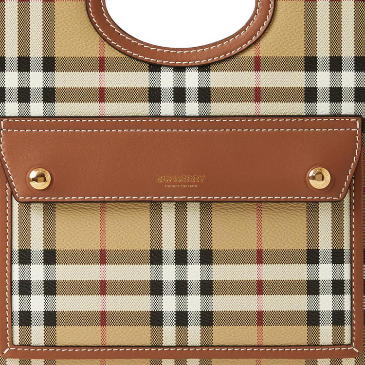 Миниатюрная кожаная сумка Burberry с карманом — фото 4