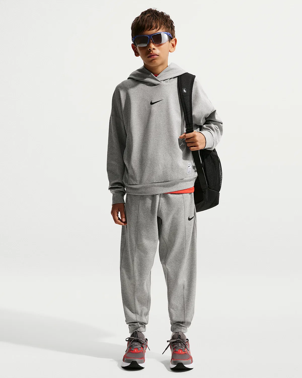 Детская (мальчиковая) флисовая кофта с капюшоном Dri-FIT Nike Pro, Dark Grey Heather/Black — фото 4