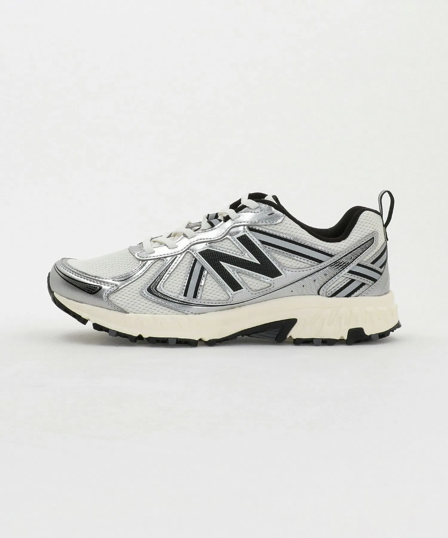 Мужские кроссовки New Balance 410 V5 для активного отдыха чёрные — фото 2