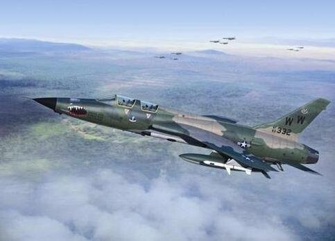 

Комплект модели F150G Thunderchief TRUMPETER