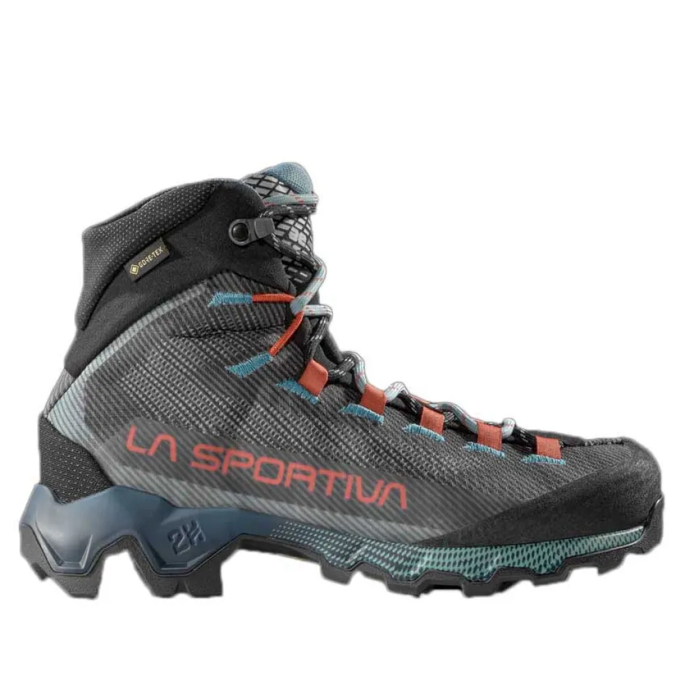 

Походные ботинки La Sportiva Aequilibrium Hike GTX, серый