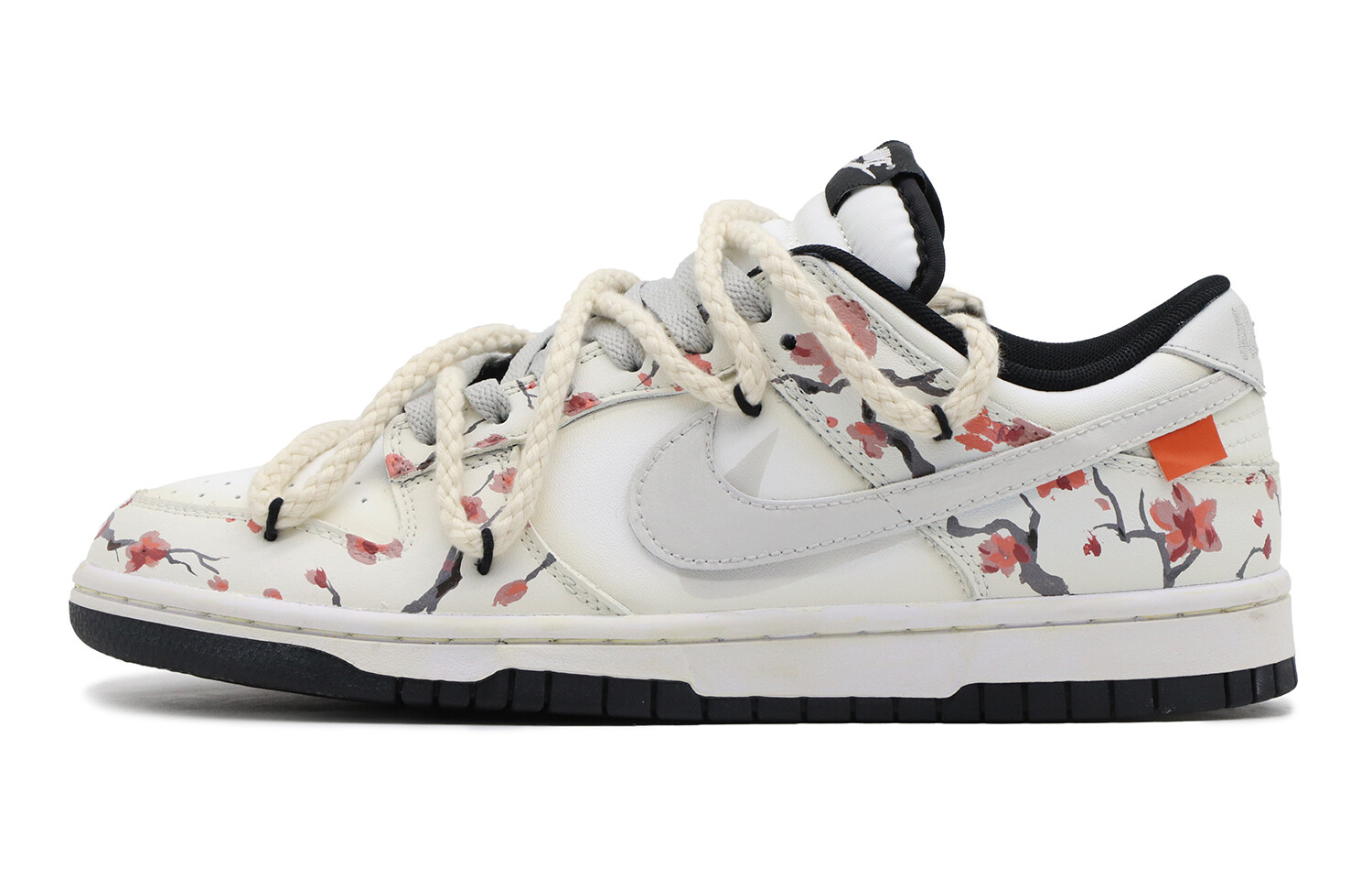 

Кроссовки Nike Dunk Skateboard Shoes Women's Low-Top White
