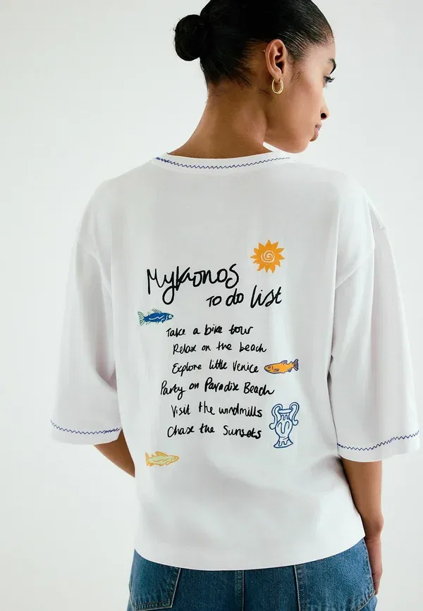 Футболка Next Regular fit beaded graphic short sleeve crew neck t-shirt, белый