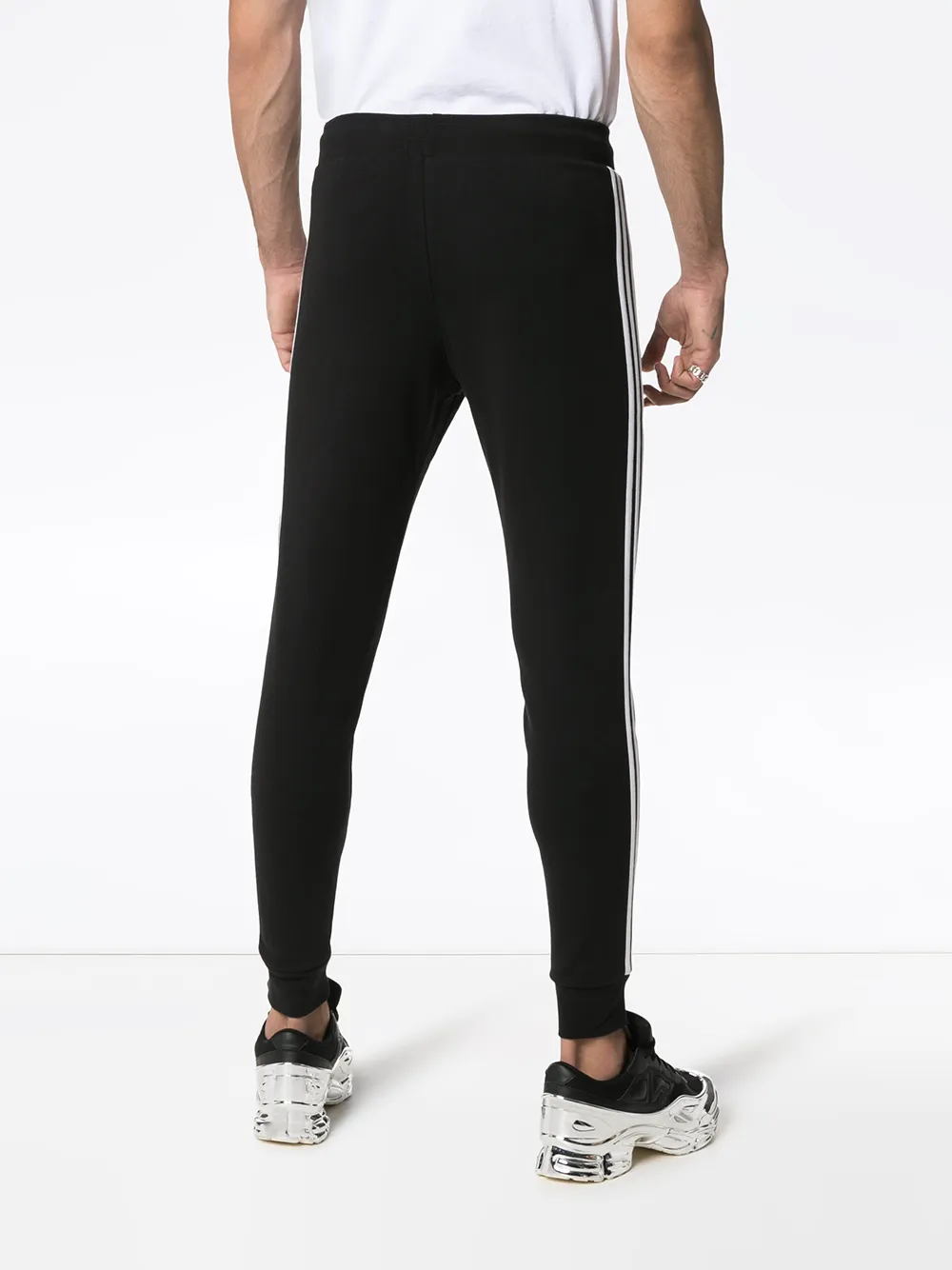 Спортивные шорты с полосками adidas, черный — фото 4