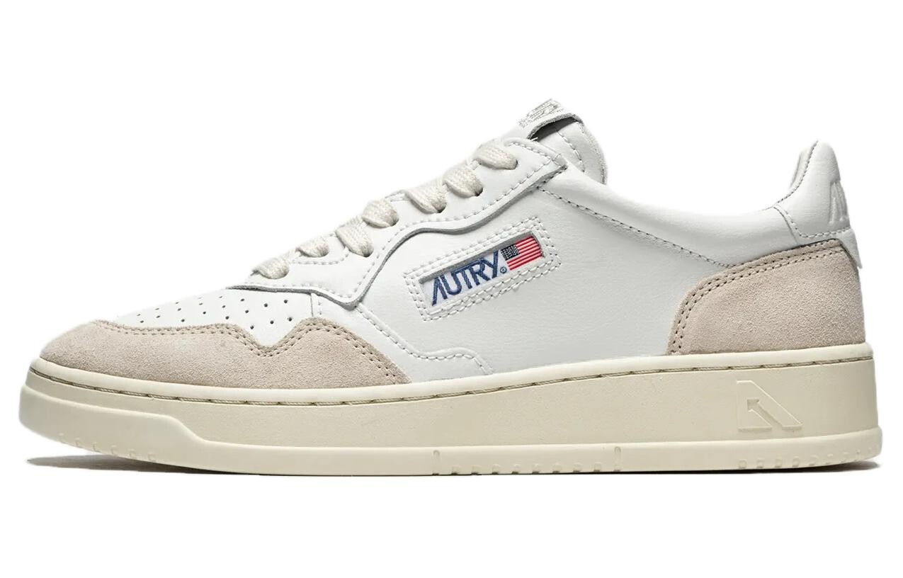 

Женские кеды Medalist Leather Low White Beige Suede Autry