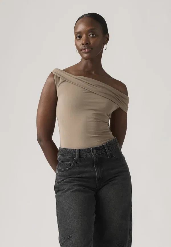 Футболка Levi'S Tori twisted clean basic, цвет сосновая кора — фото 2