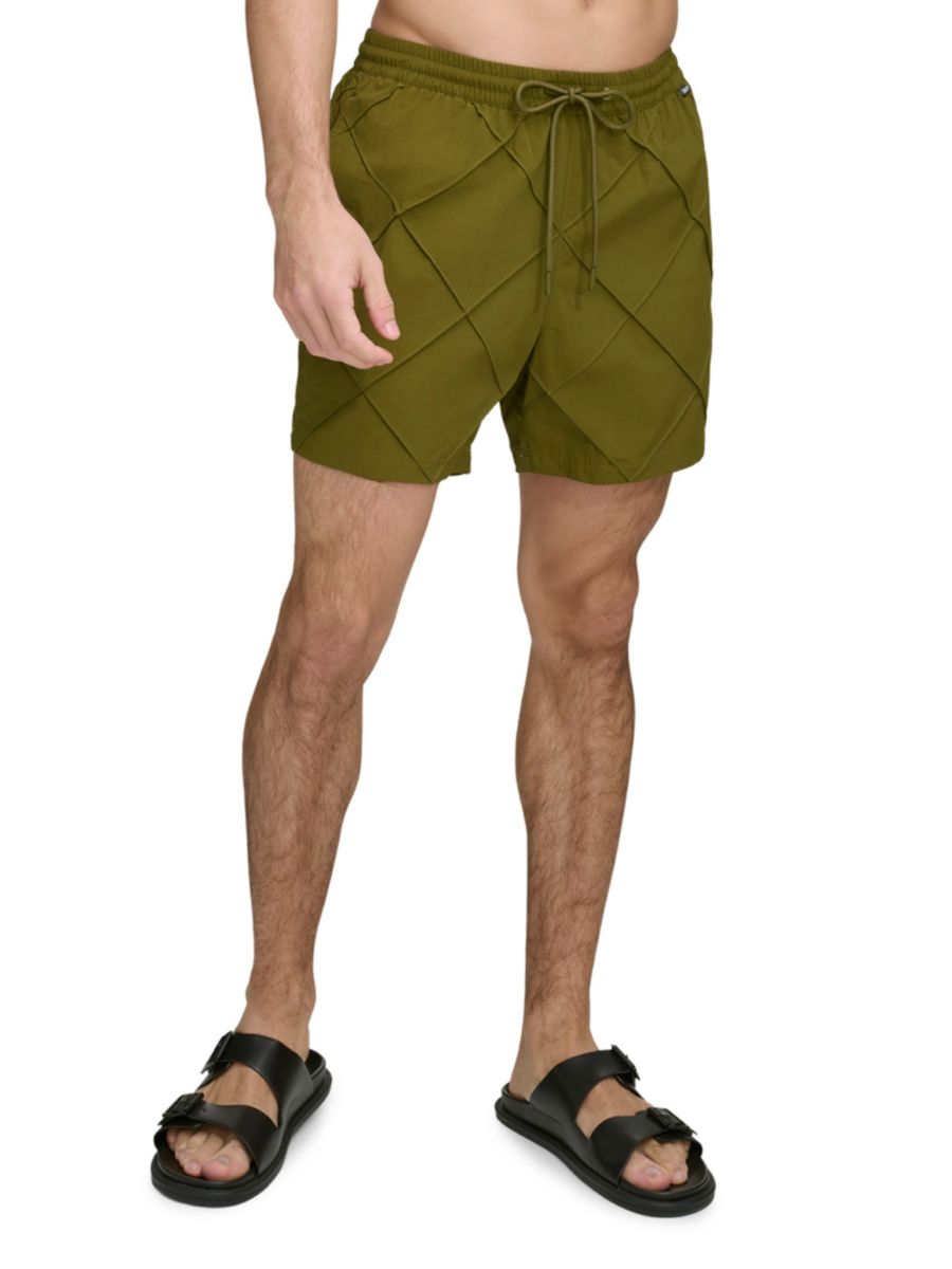 

Шорты для волейбола с ромбовидными защипами Standard Fit DKNY, цвет Dark Olive