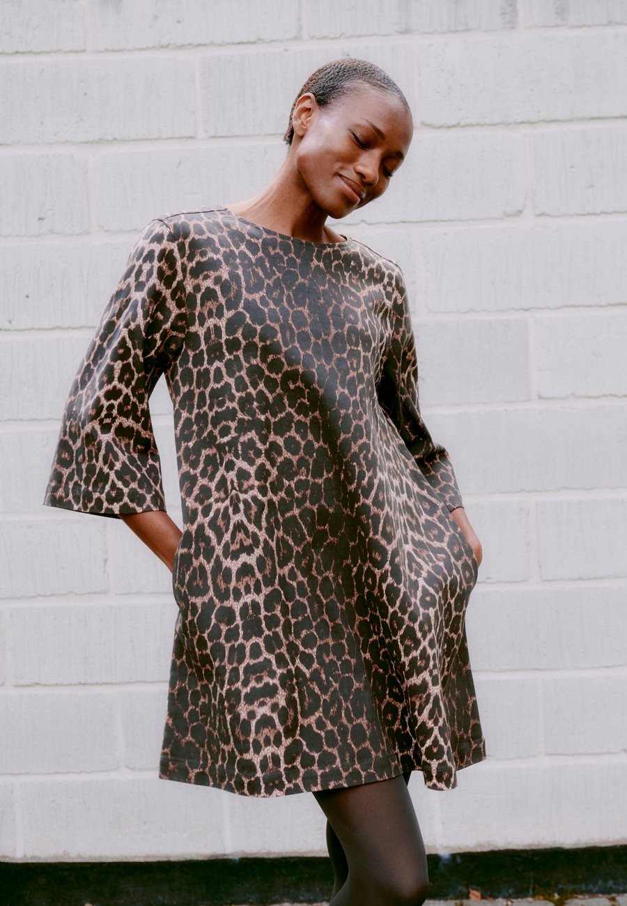 

Платье b.young KENNA, Denim Leopard Mix/Brown