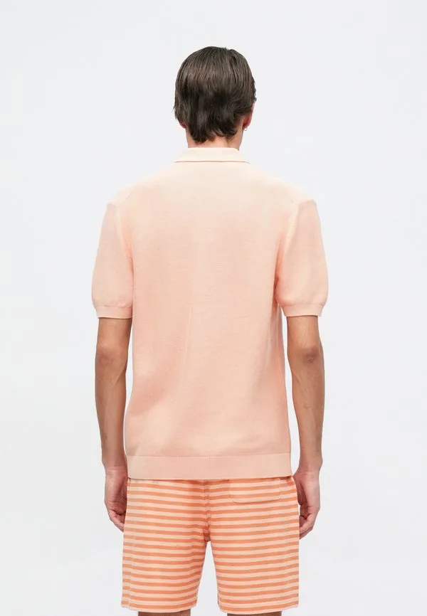 Рубашка поло Lacoste, V-образный вырез, Однотонный узор, Mottled розовый — фото 3
