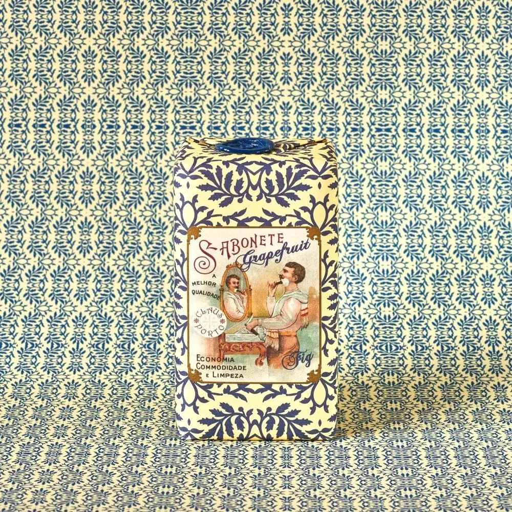 Claus Porto - Мини-мыло Barbear с грейпфрутом и инжиром | Очищающее, питательное, смягчающее | Ручная работа, ароматное, цветочное, пикантное (50 г | 1,7 унции) 49.90 г (1 шт.), Beige — фото 2