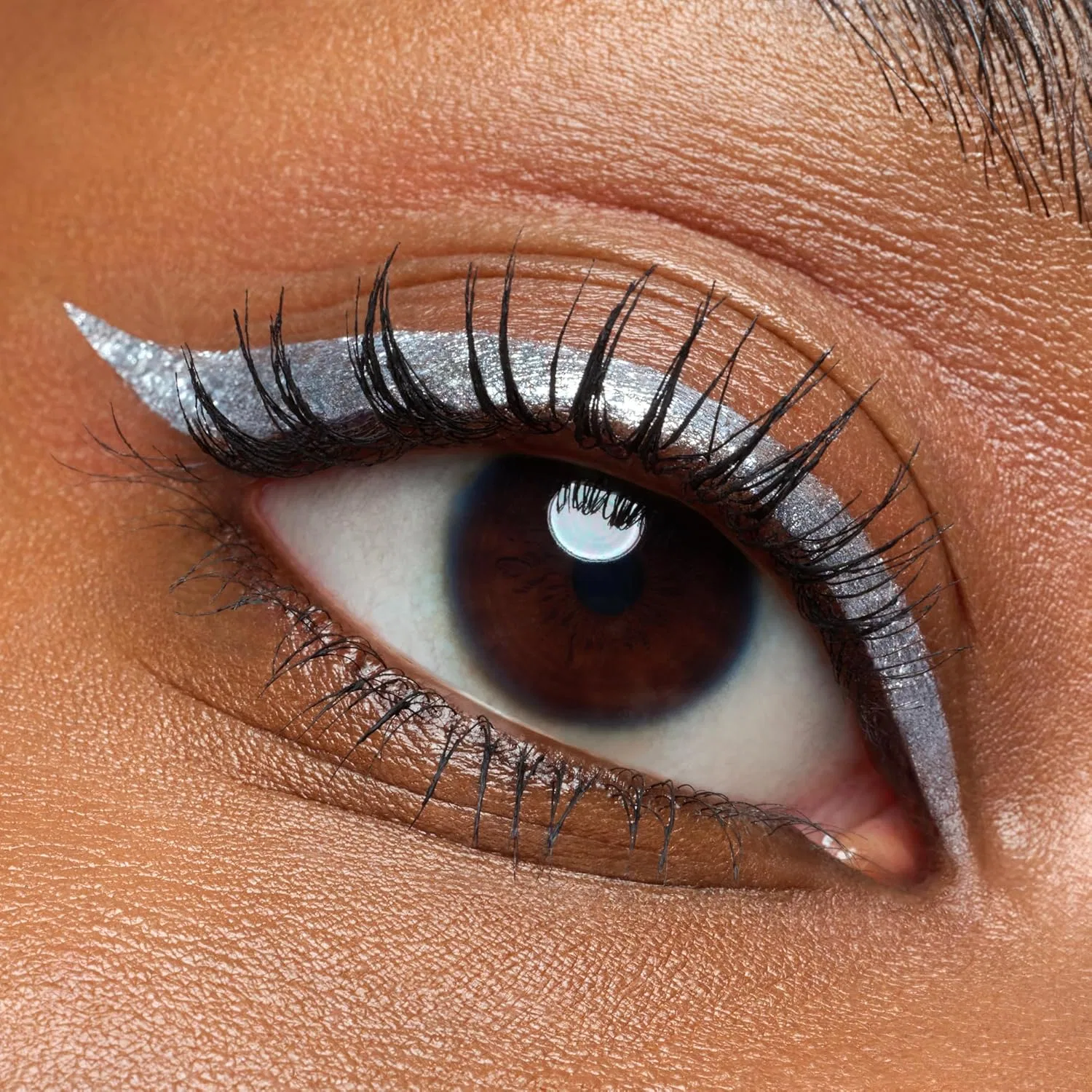 Жидкая подводка для глаз «Space Glam Liquid Effect Eyeliner» №010 от Catrice Catrice, 010 Moonstone Metallic — фото 4