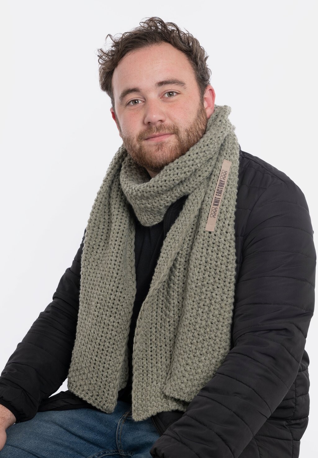 

Шарф CARRY Knit Factory, цвет urban green