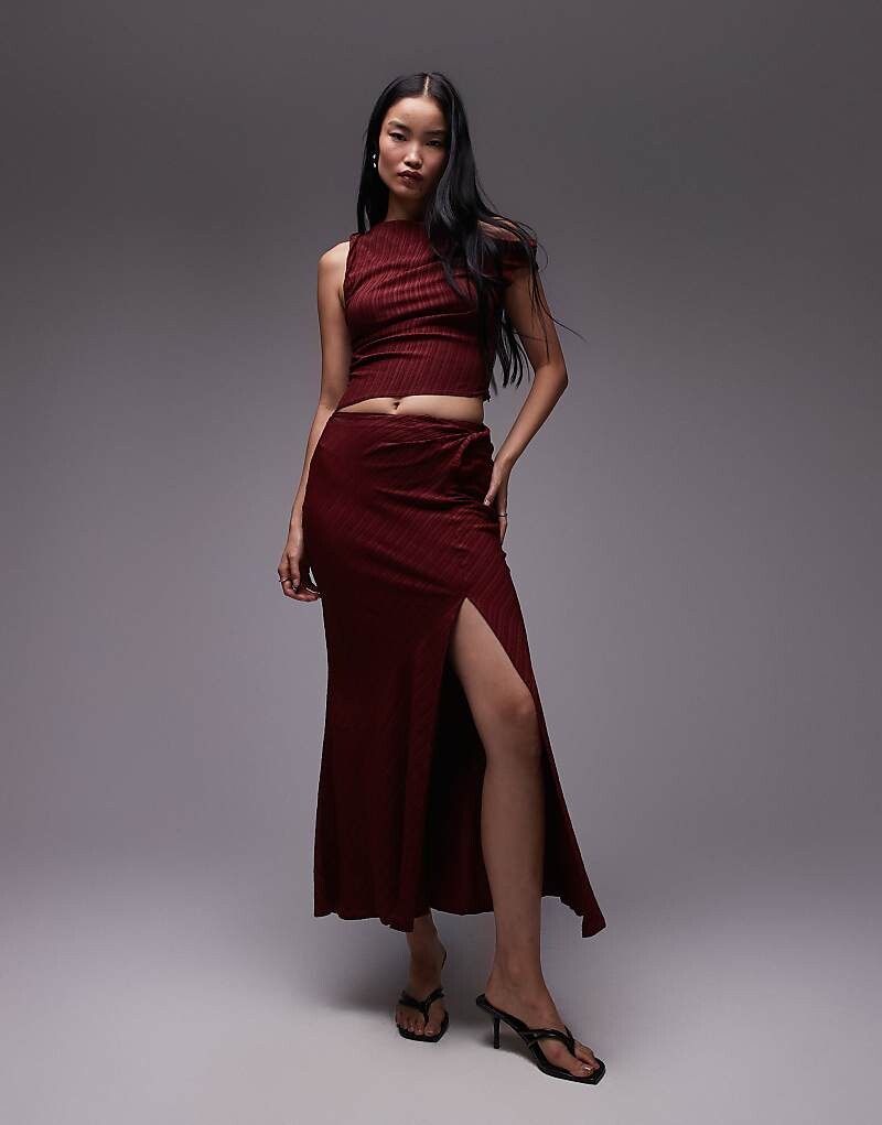 

Topshop – Юбка макси бордового цвета с закрученной деталью – Часть комплекта