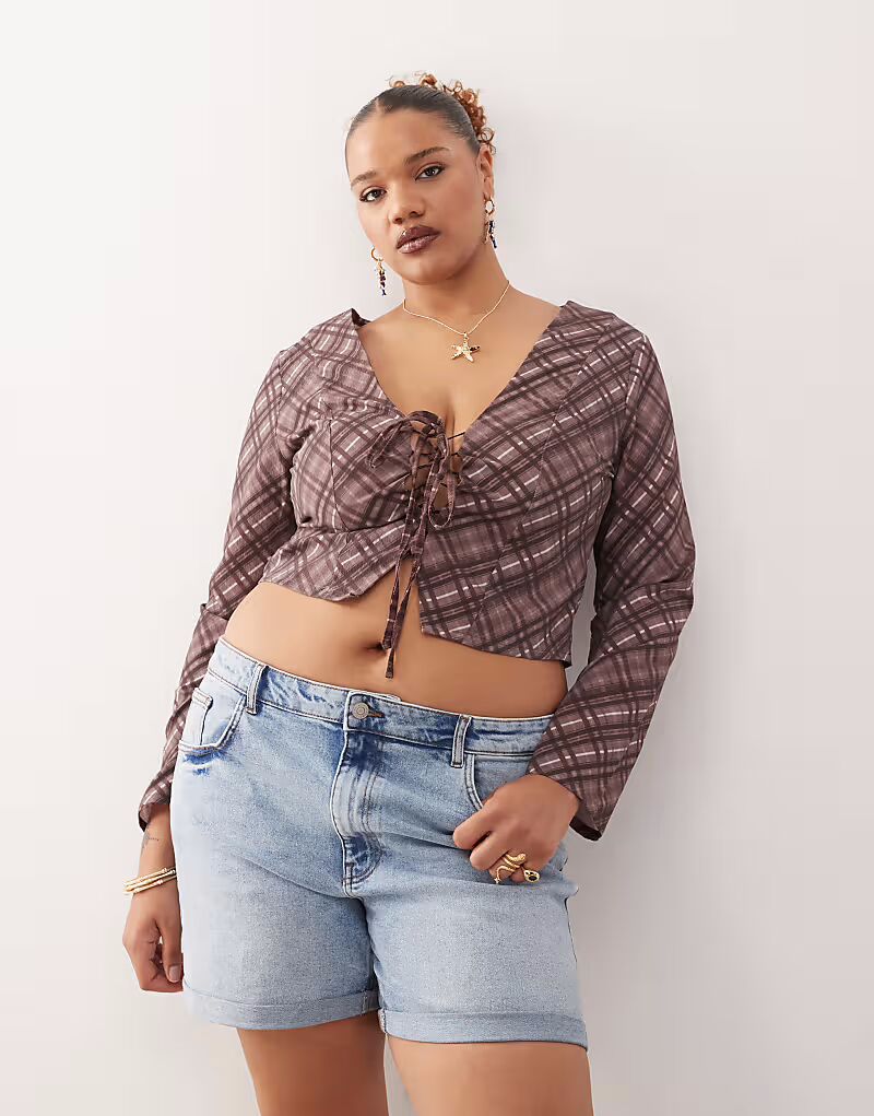 

Джинсовые шорты Noisy May Curve с высокой талией светло-голубого цвета