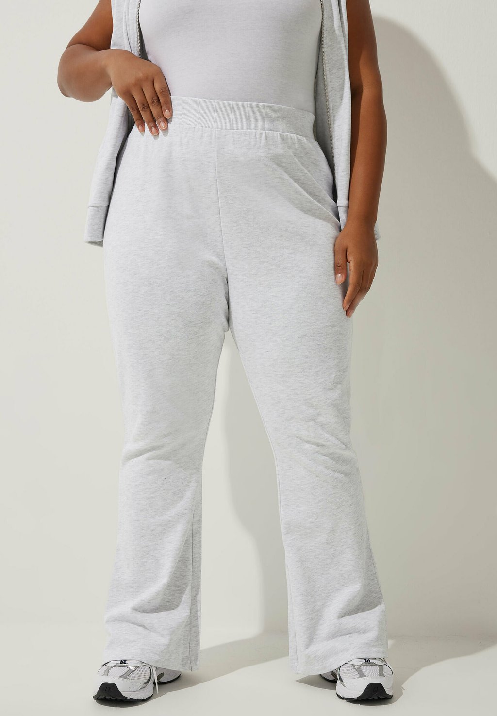 

Спортивные штаны Yours Clothing, светло-серый