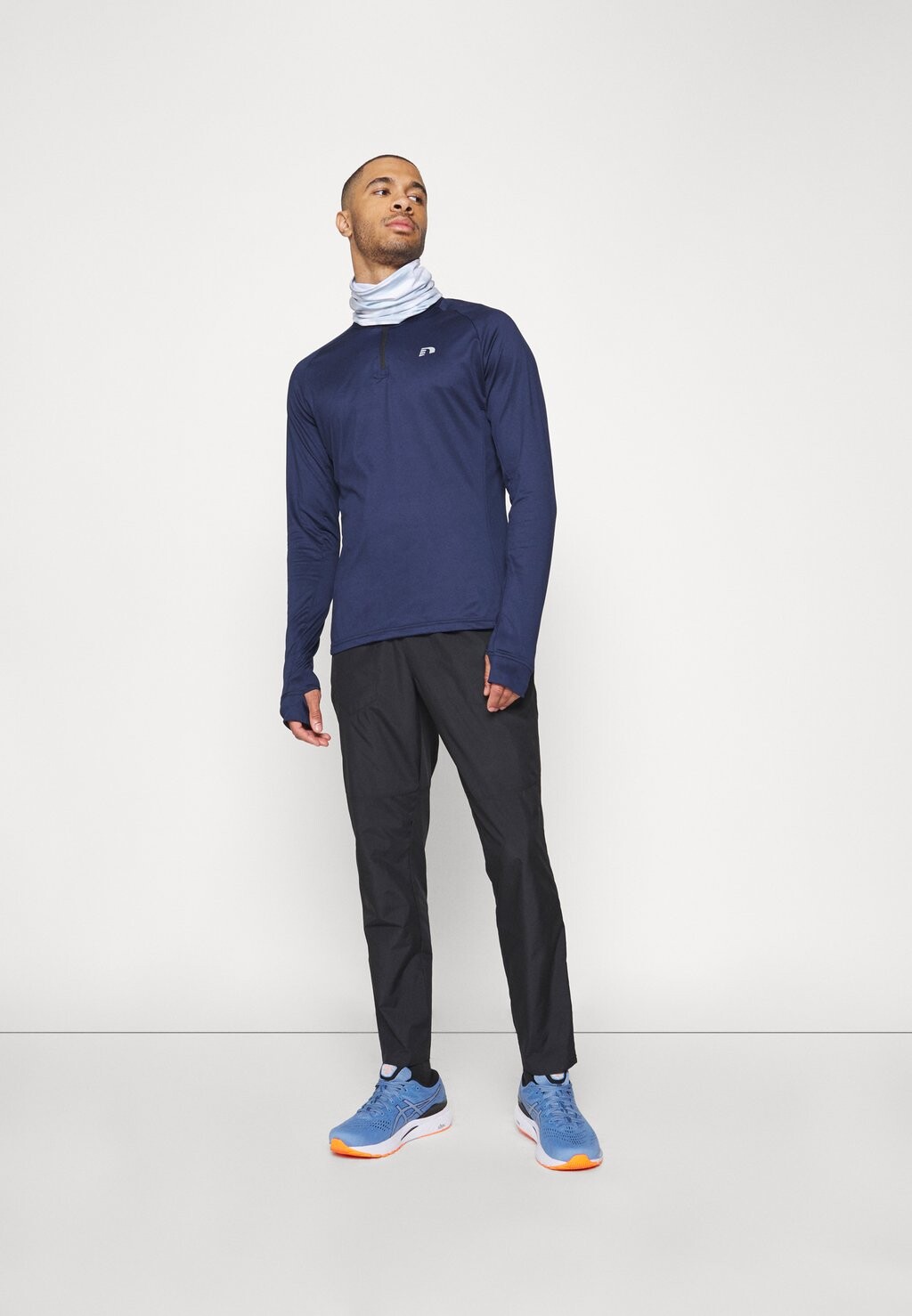 

Спортивная футболка Men Core Midlayer Newline, черный ирис