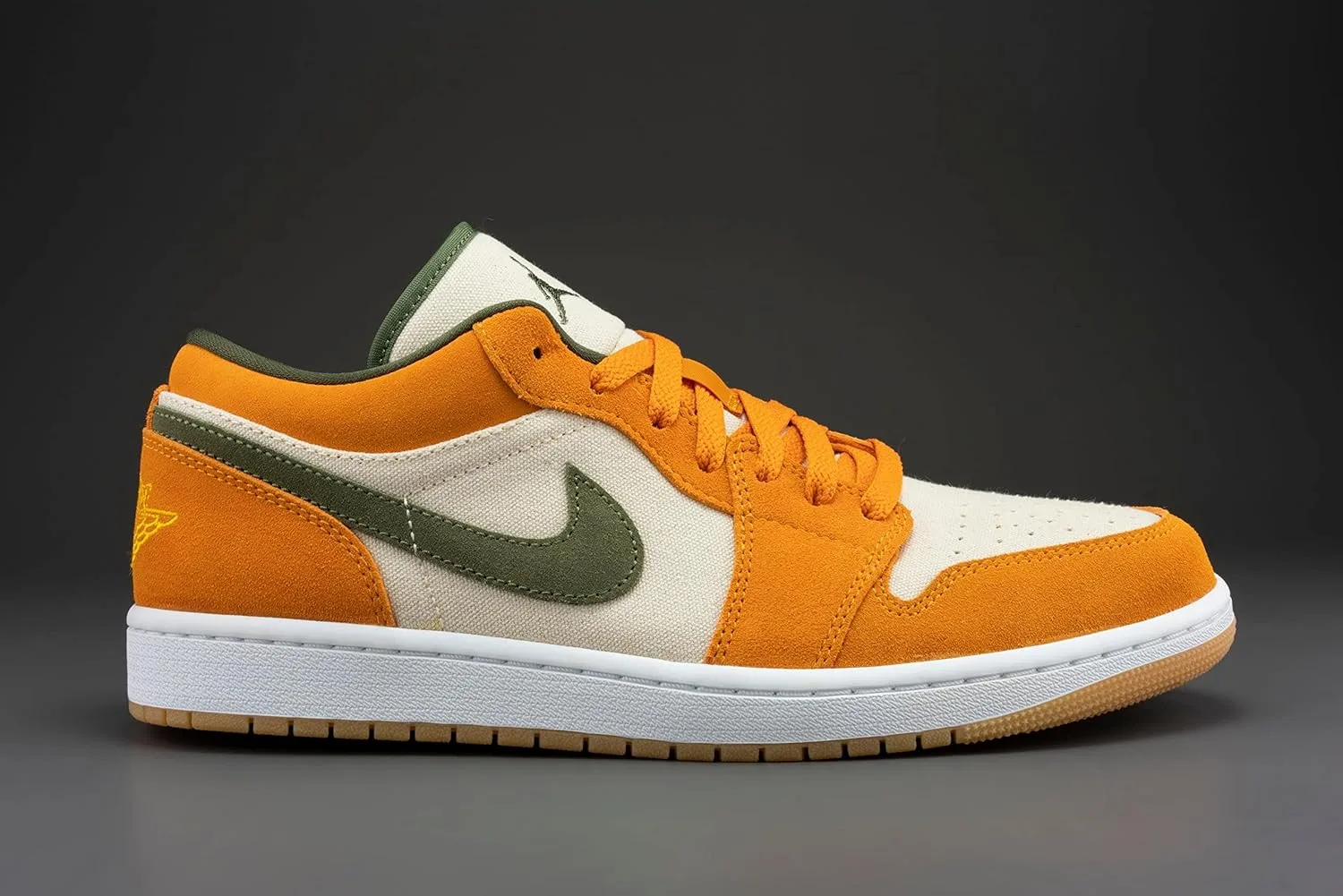 Мужские баскетбольные кроссовки Nike Air Jordan 1 Low, белый/фиолетовый/серый — фото 3
