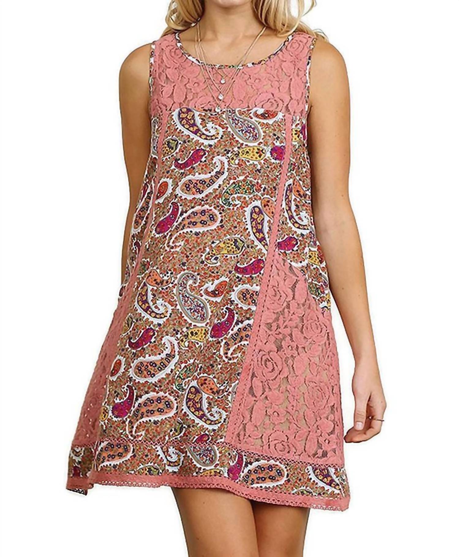 

Платье без рукавов с узором пейсли и кружевом в цвете мове Umgee, лиловый