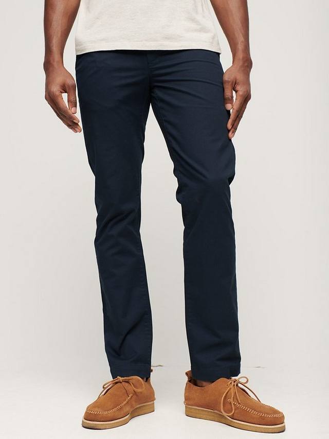 

Тонкие зауженные эластичные брюки-чинос Superdry, цвет Eclipse Navy