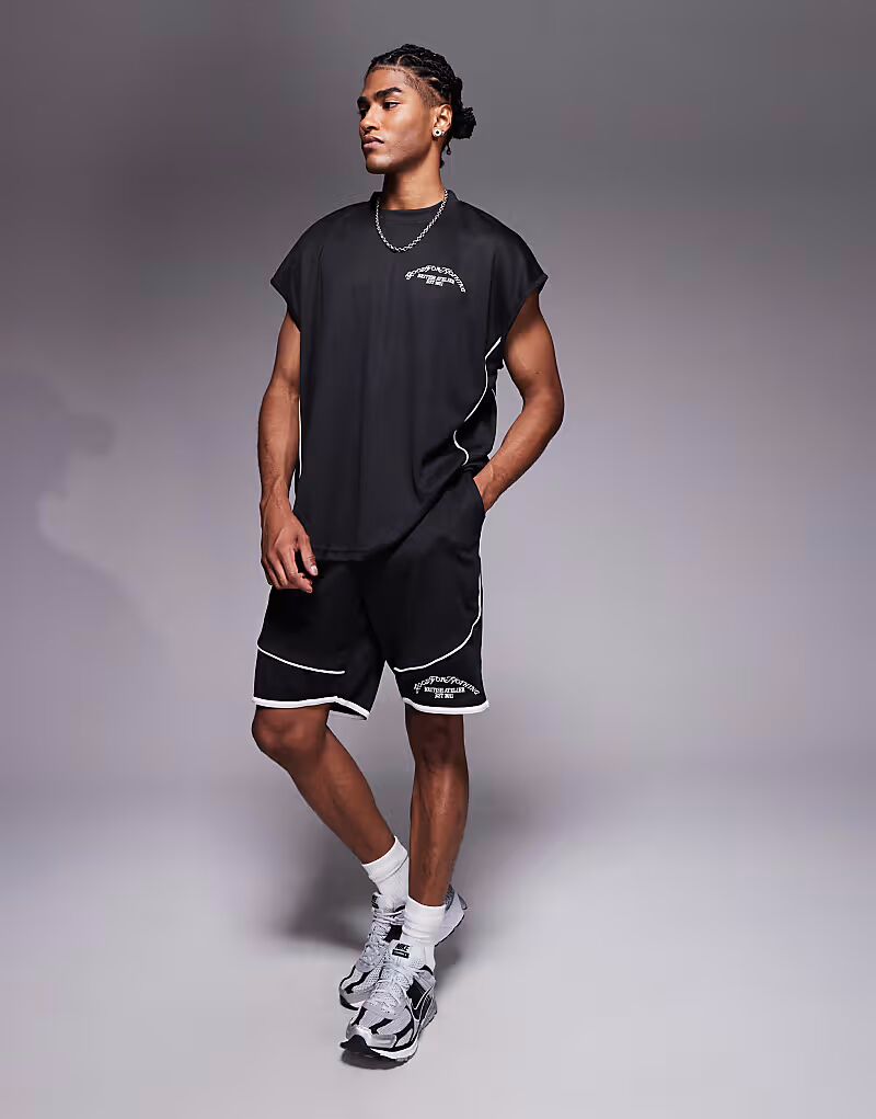 

Курортные шорты Good For Nothing черного цвета с бежевой окантовкой