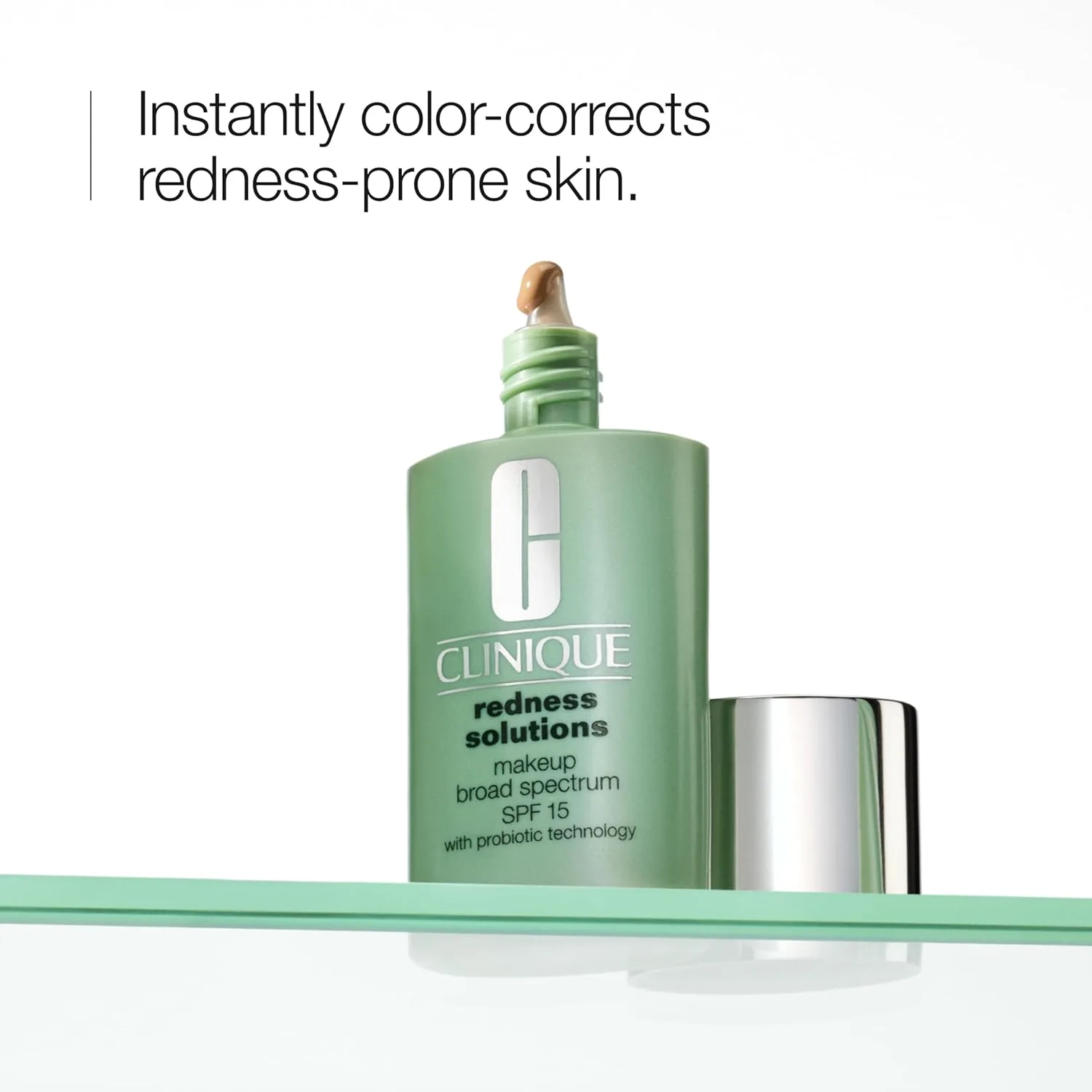 Жидкая тональная основа Clinique Redness Solutions с широким спектром защиты SPF 15 и пробиотической технологией для кожи, склонной к покраснению | Среднее покрытие + естественный финиш, AD Calming Neutral - very fair, cool-neutral undertones — фото 3