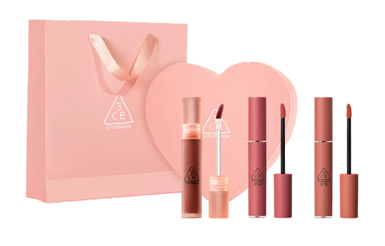 

Ограниченная серия ко дню святого валентина блеск для губ с сердечками стойкий без перехода 4g/4.6g/4.7g 3CE