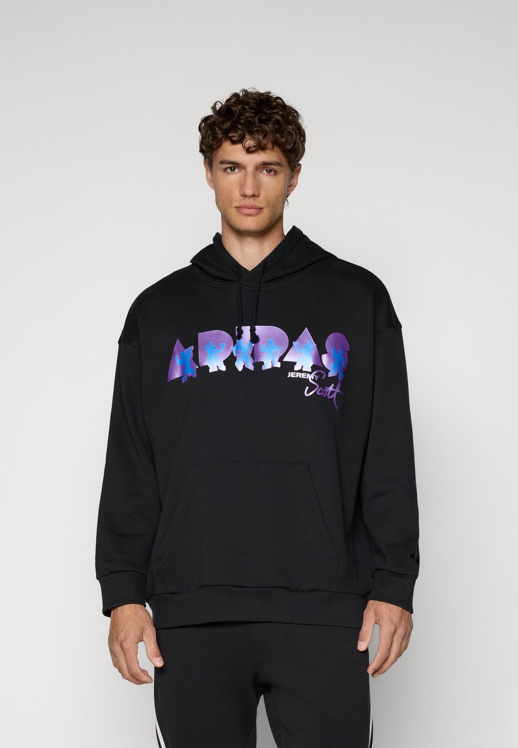 

Толстовка с капюшоном HOODY Adidas Sportswear, черный