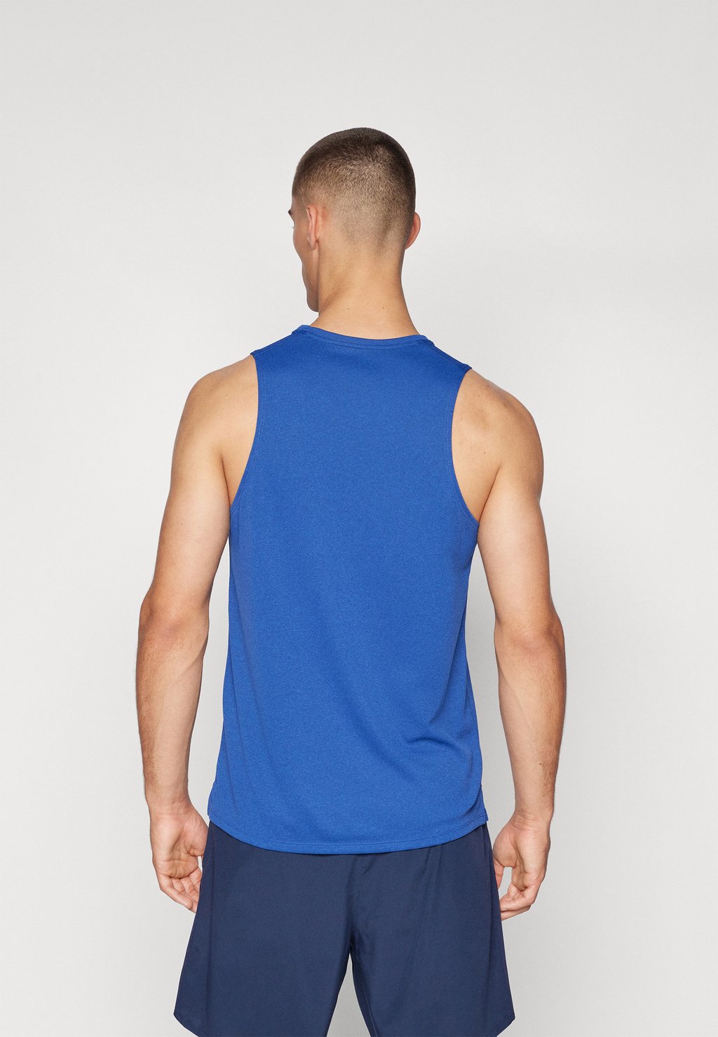 

Топ MILER TANK Nike Performance, синий