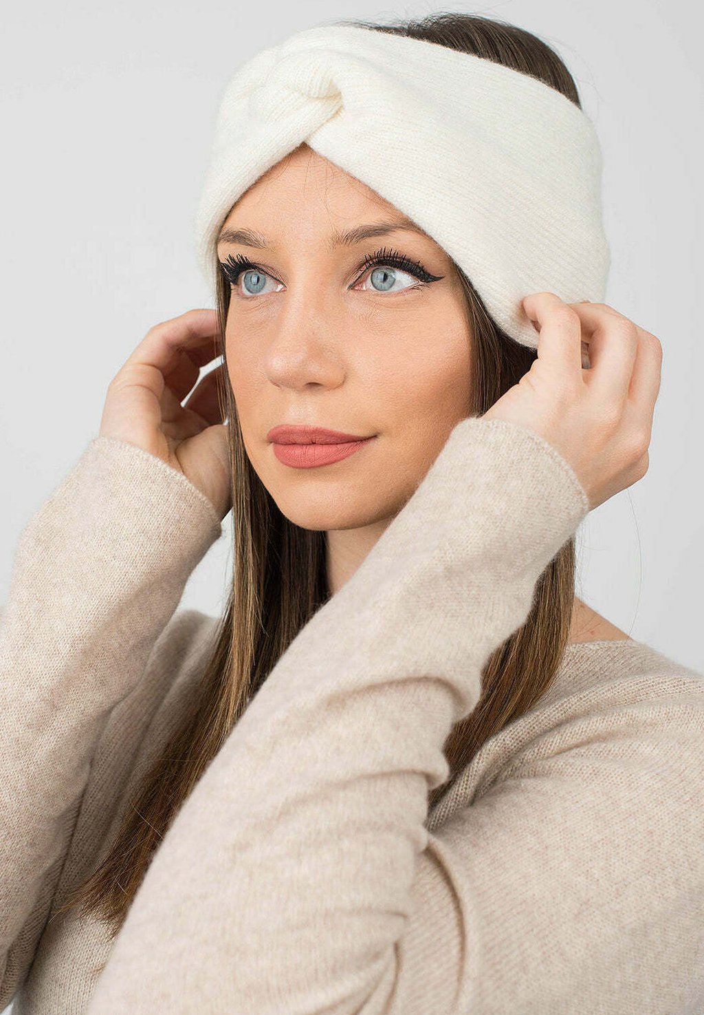 

Головной убор BLEND Dalle Piane Cashmere, белый