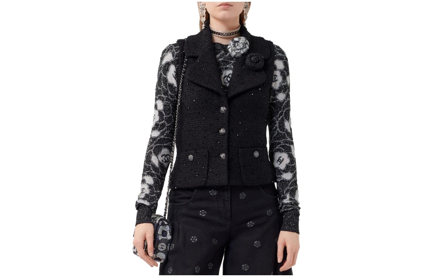 

Жилет женский черный Chanel