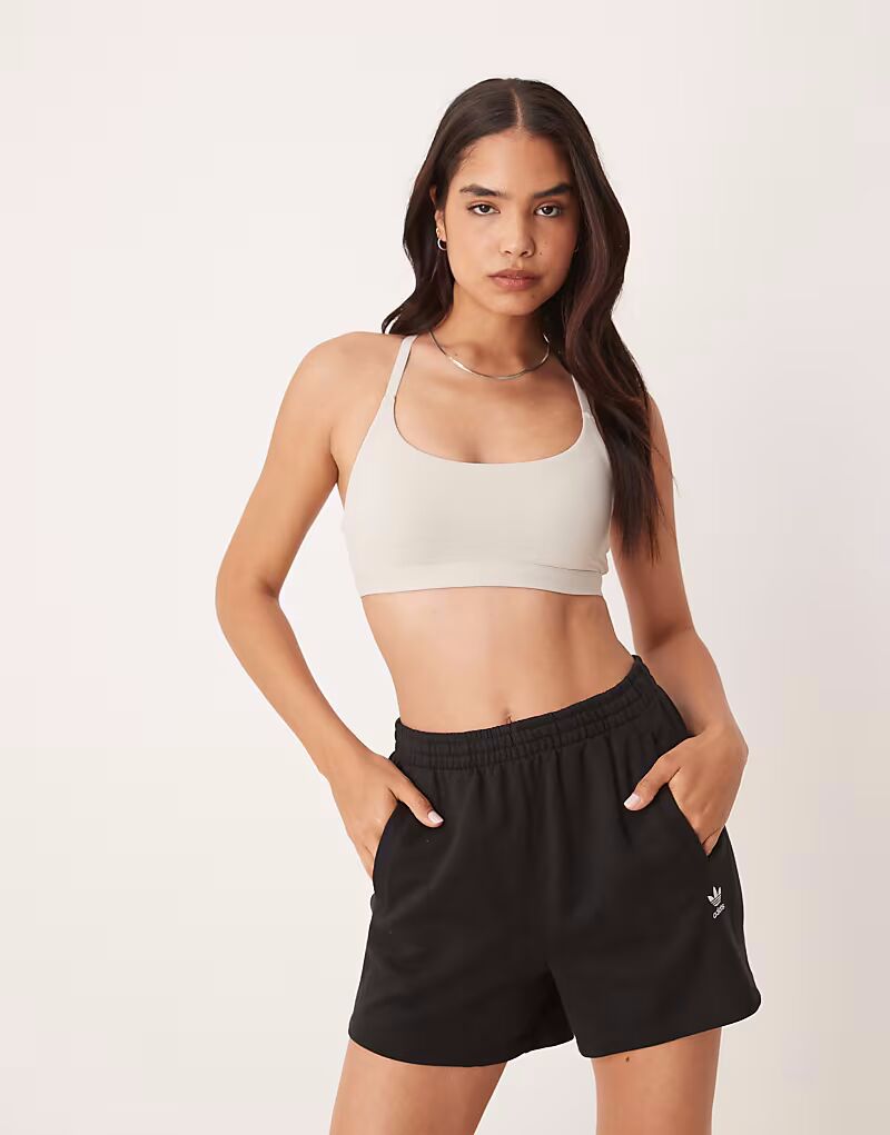 

Спортивный бюстгальтер Adidas Training All Me с лёгкой поддержкой, цвет Stone