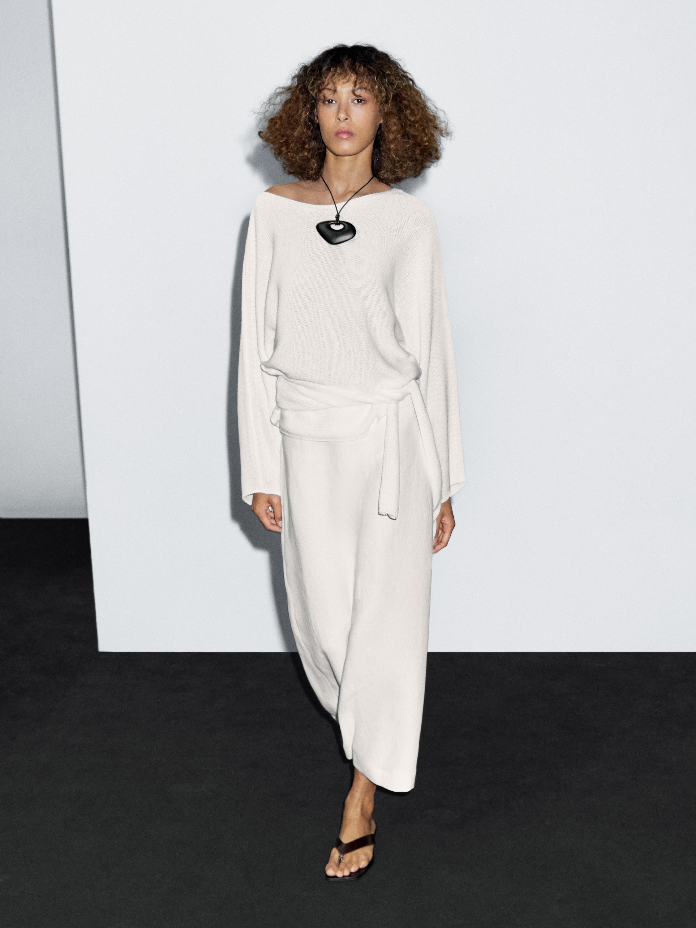 

Вязаный свитер с бантом Massimo Dutti, белый