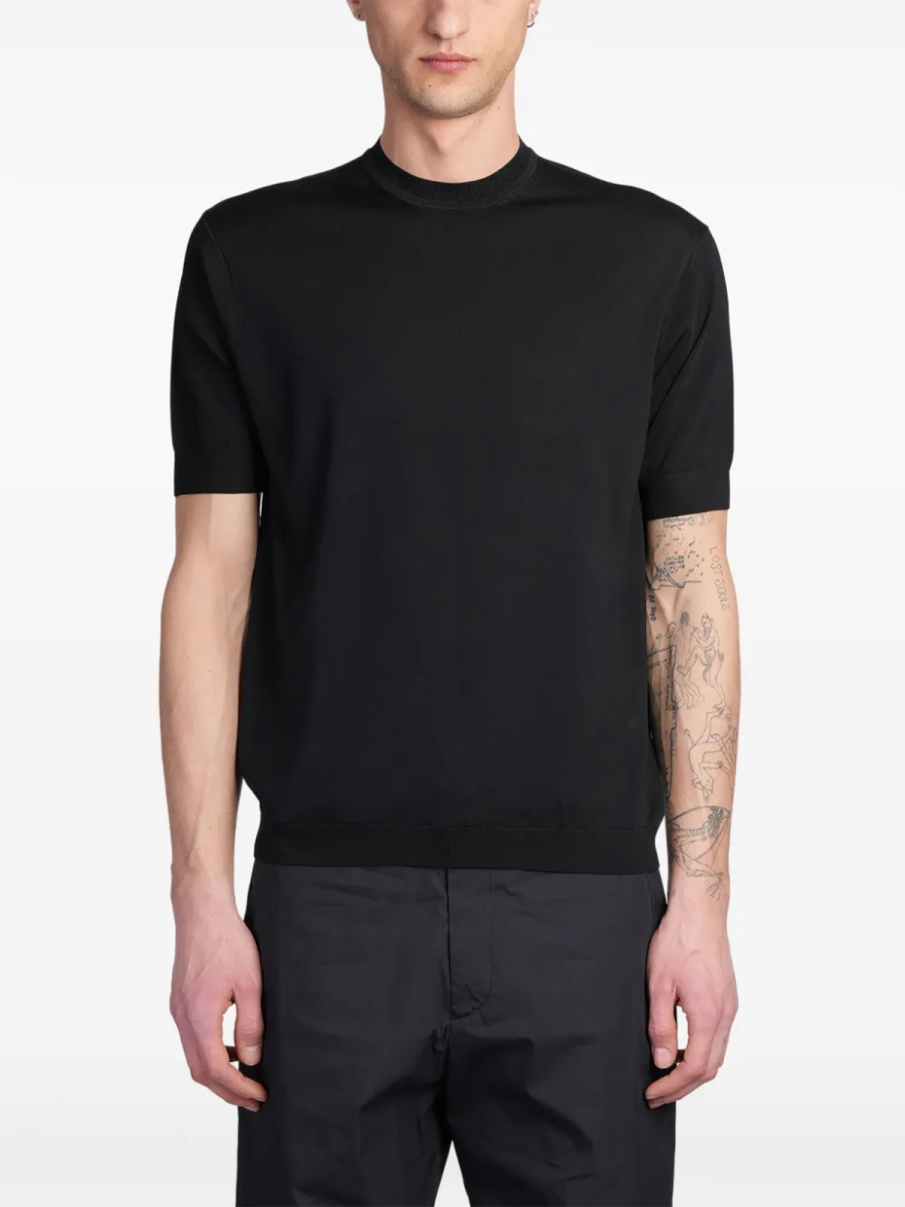 

Футболка с коротким рукавом Low Brand, черный