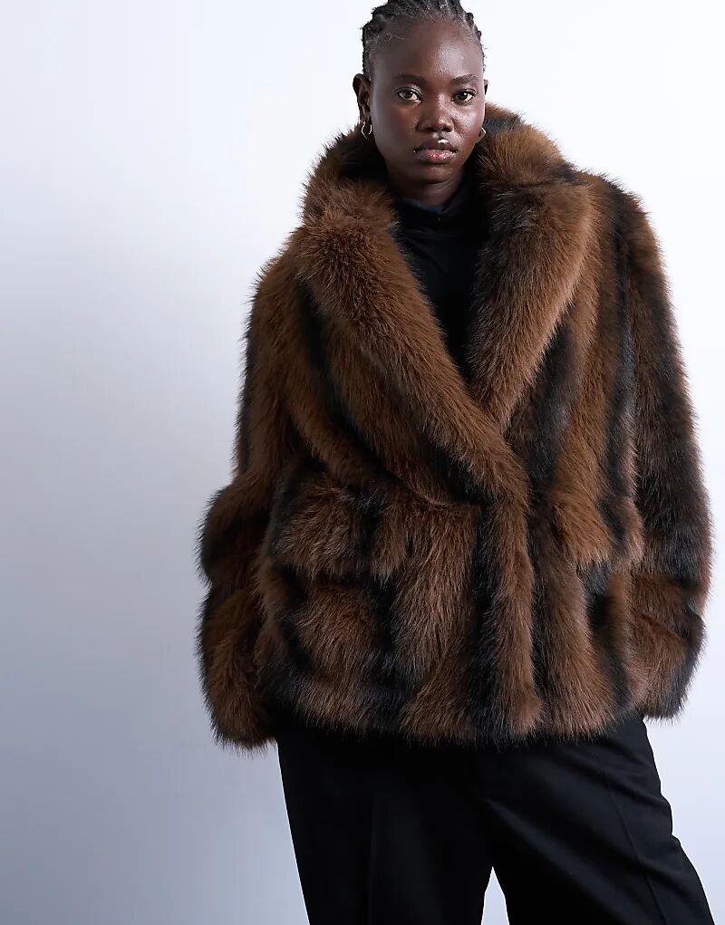 

Шуба-блейзер свободного кроя из искусственного меха Topshop в коричневую полоску