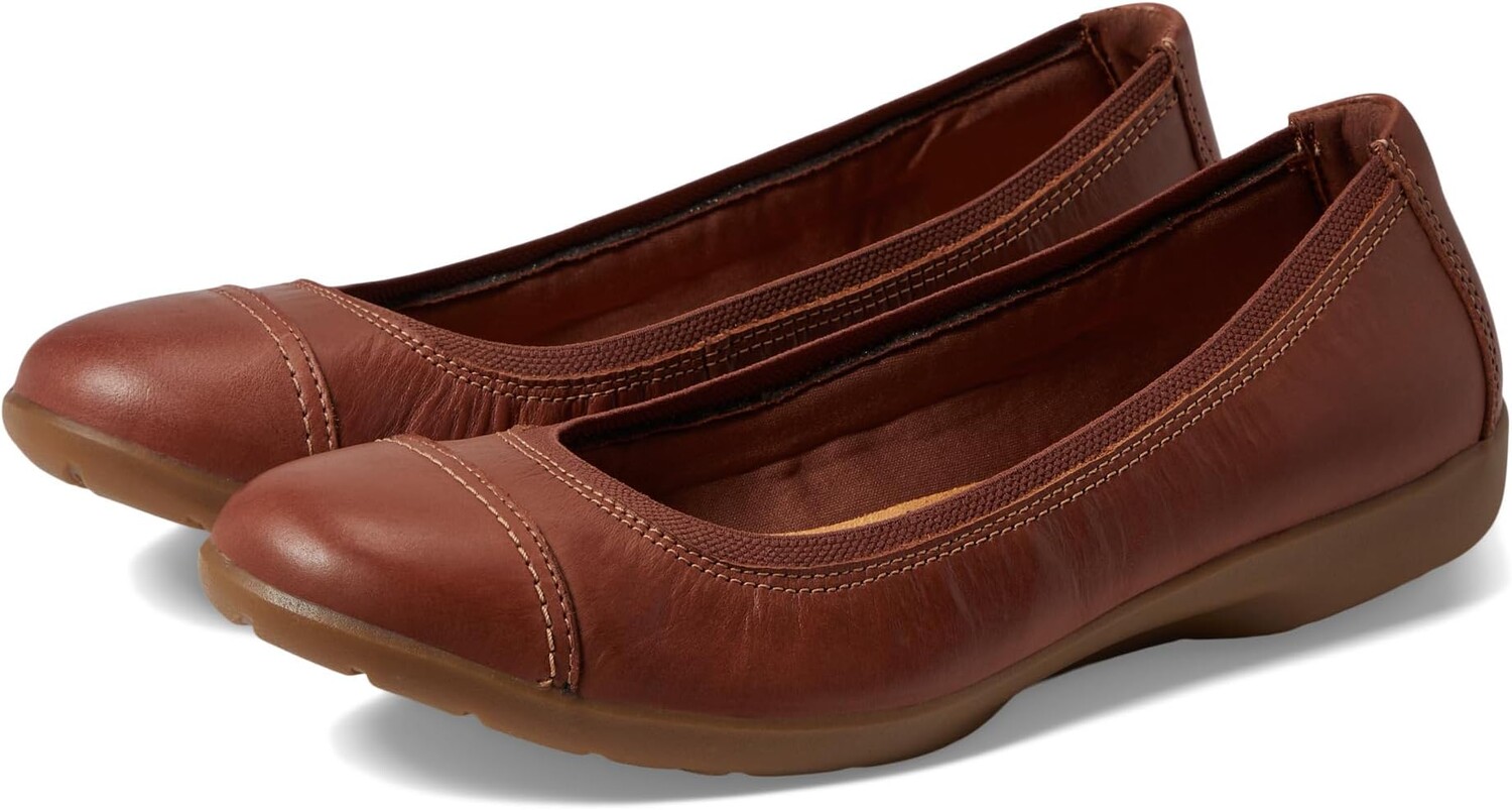 

Балетки Meadow Opal Clarks, светло-коричневая кожа
