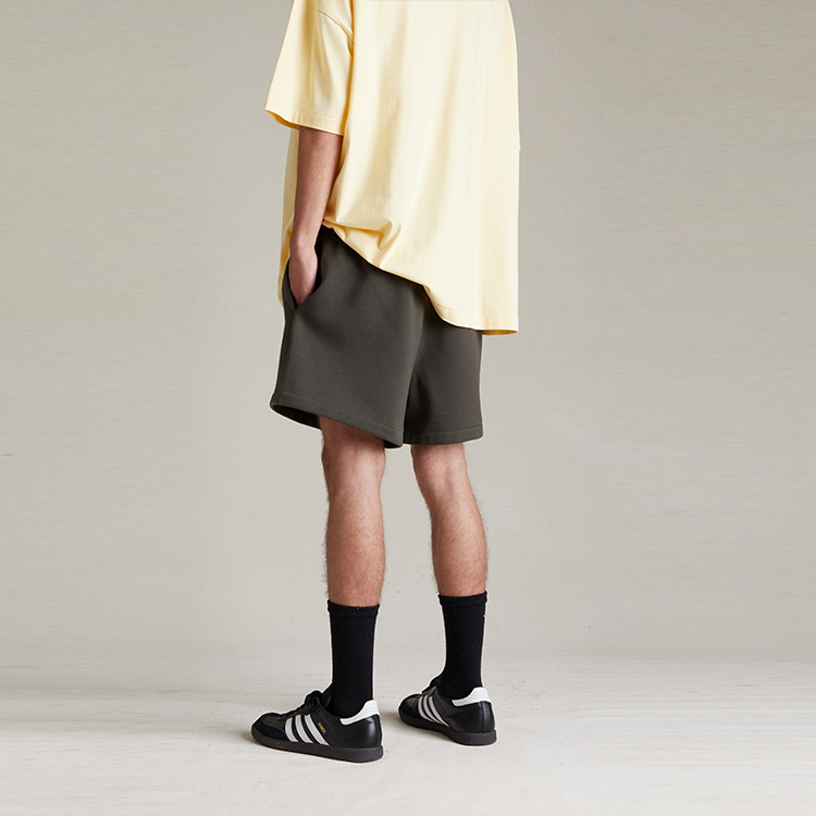 Флисовые беговые шорты Fear Of God Essentials, чернильно-черные — фото 4