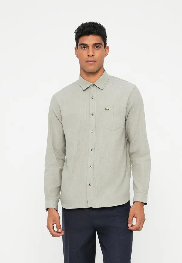 Рубашка Lacoste, хлопок, узор "елочка", цвет оливковый/белый