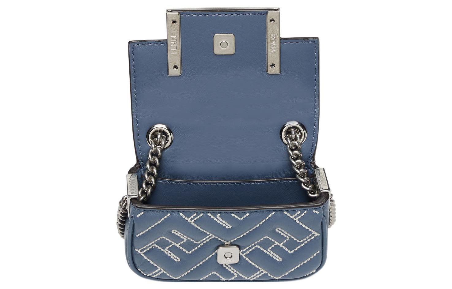 FENDI Сумка кроссбоди мини женская голубая тисненая из овчины — фото 4