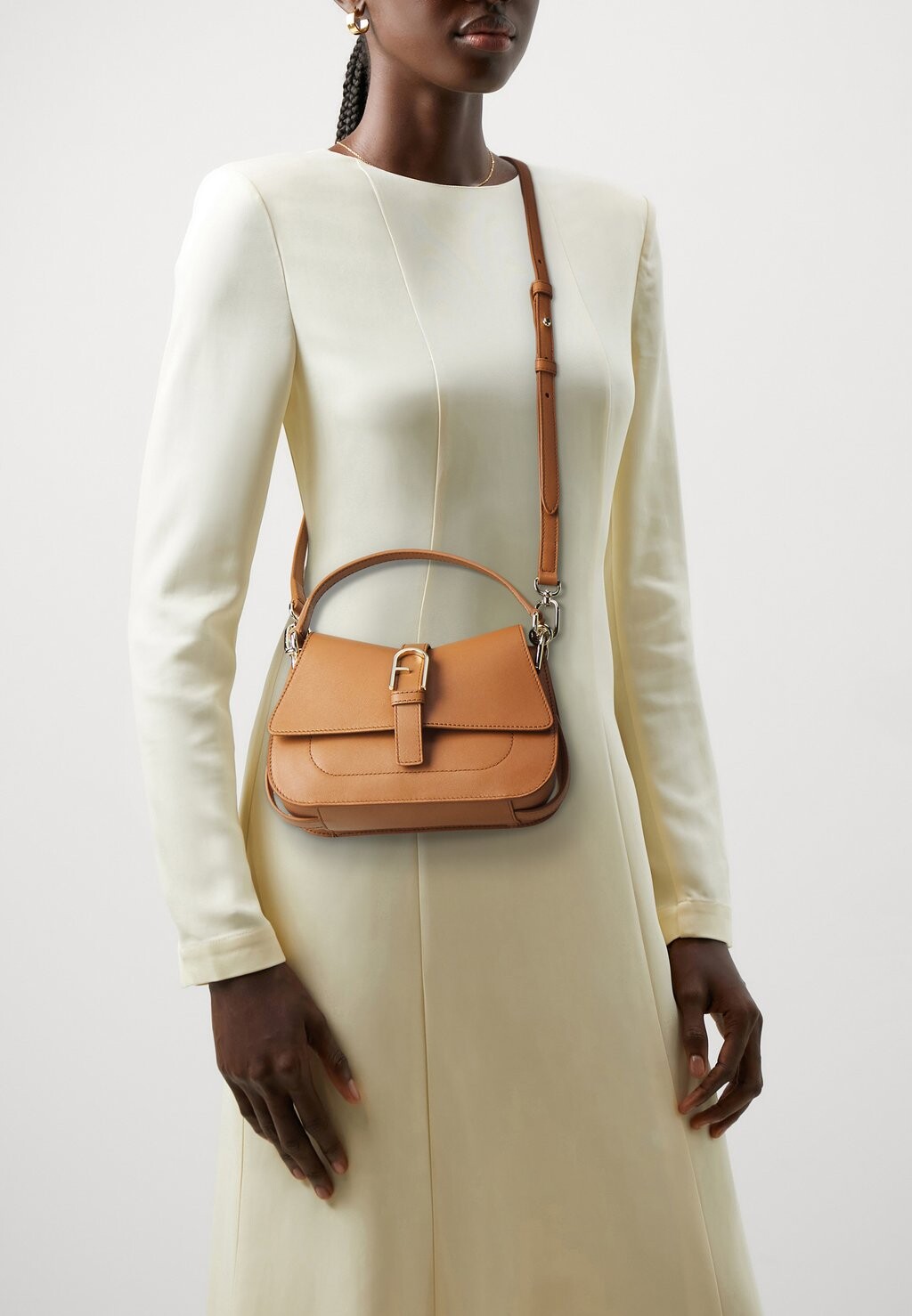 

Сумочка FLOW MINI TOP HANDLE Furla, коричневый
