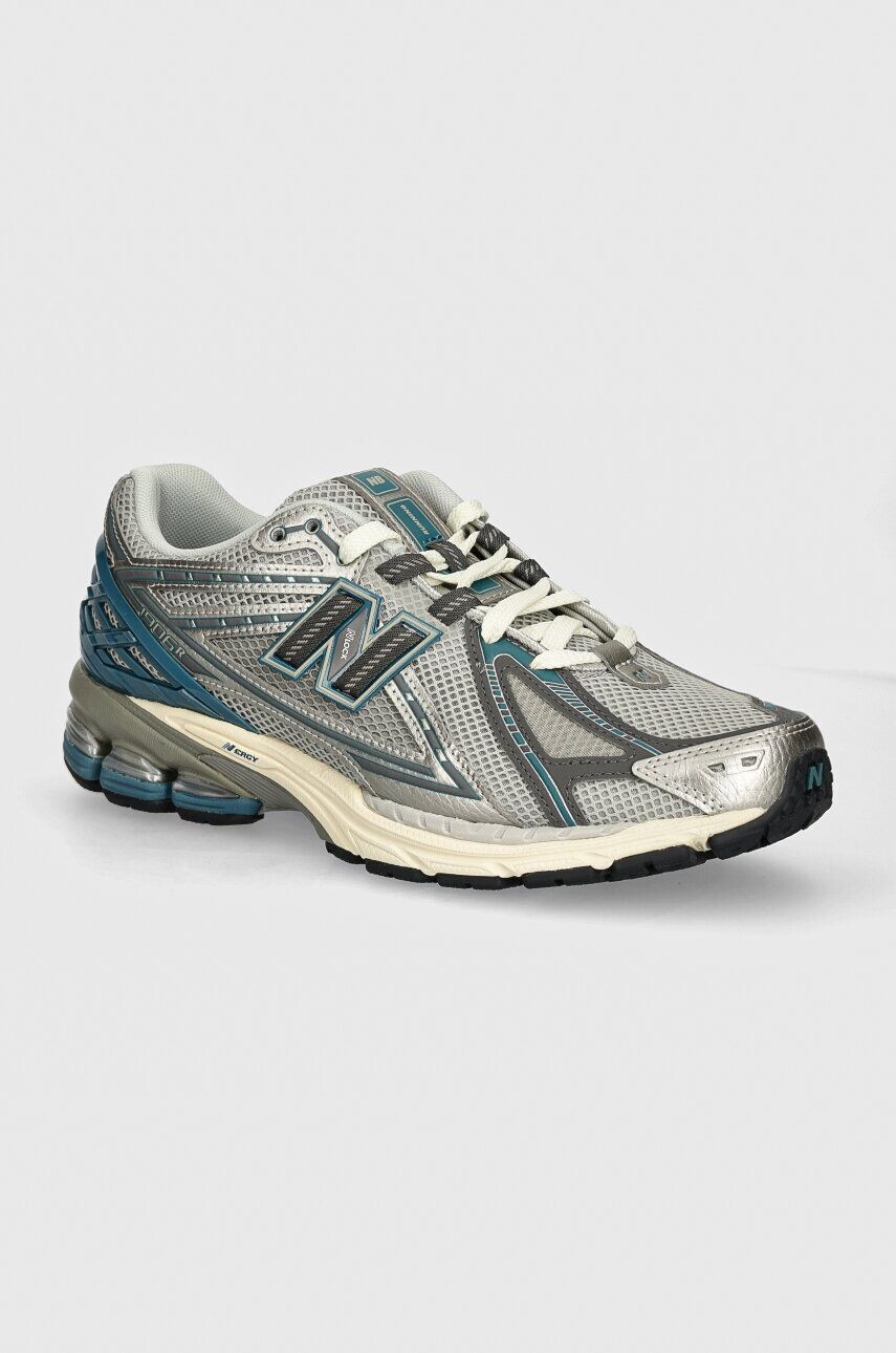 

Кроссовки New Balance 1906, серый
