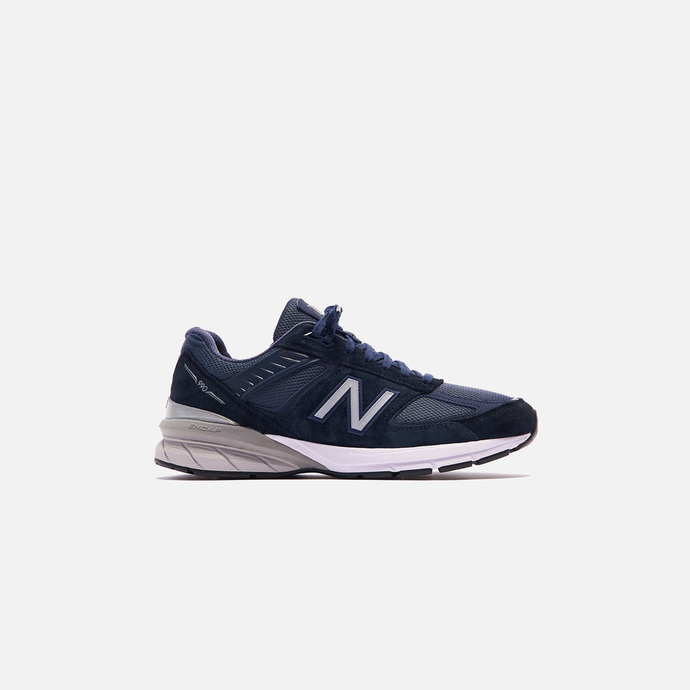

Кроссовки New Balance Made in USA 990 V5, цвет Navy/Silver